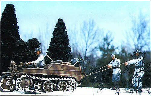 Kettenkrad with soldiers on ski in winter